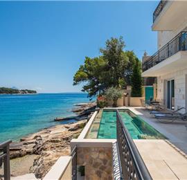Luxury 4 Bedroom Brac Island Beach Front Villa With Heated Pool